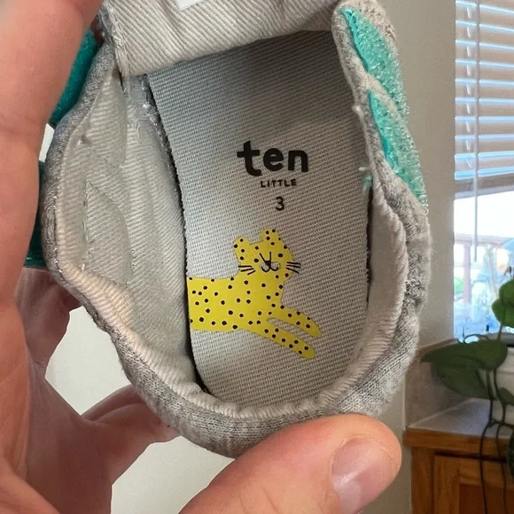 NEW Ten Little Gray Velcro Sneakers - Picture 6 of 7